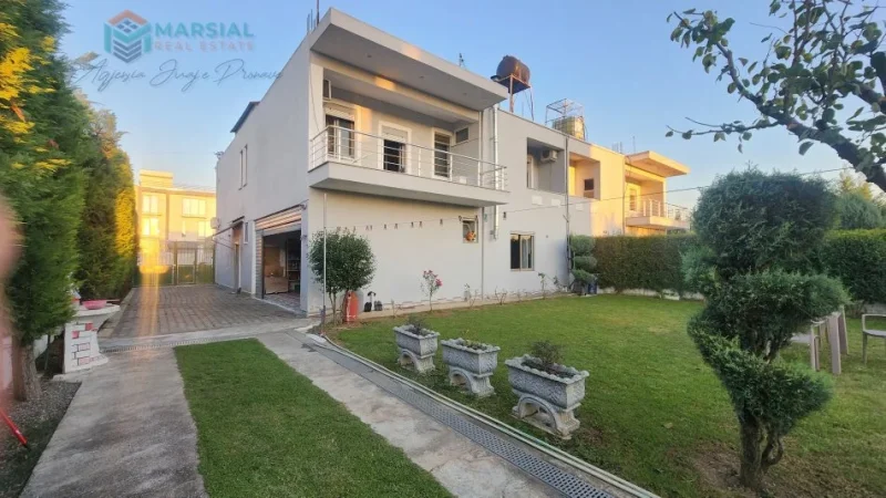 Tirane, shitet Vile 2 Katshe , 312 m² 266.000 € (Rruga Albanët, Valias, Kamëz)