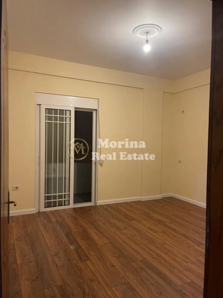 Tirane, jepet me qera shtepi 2+1 Kati 2, 130 m² 500 € (Kodra e Priftit)