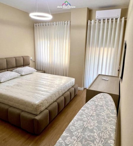Tirane, jepet me qera apartament 1+1+Ballkon Kati 4, 84 m² 750 € (Rruga e Elbasanit)