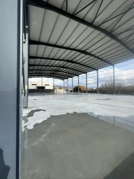 Tirane, jepet me qera ambjent biznesi Kati 0, 1.500 m² 7.500 € (Vaqarr)