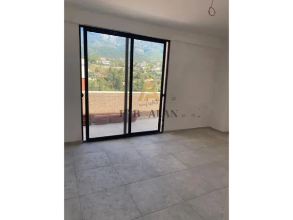 Tirane, shitet apartament+verande | Penthouse Kati 4, 164 m² 213.800 € (Shkoze, tek News24)