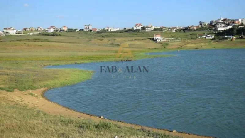 Tirane, shitet toke , 4.100 m² 410.000 € (Liqeni i Paskuqanit)