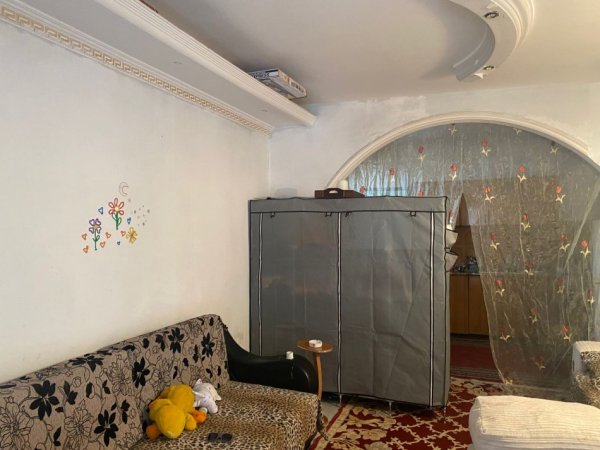 Tirane, shitet garsonier 1+1+Ballkon Kati 1, 42 m² 45.000 € (ne rrugen Njazi Meka Tirane.)