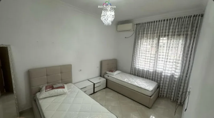 Tirane, shitet apartament 2+1 Kati 4, 220 m² 175.100 € (yrshek)