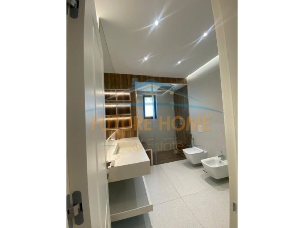 Tirane, jepet me qera Vile 2 Katshe , 750 m² 5.000 € (MYSLYM KETA)