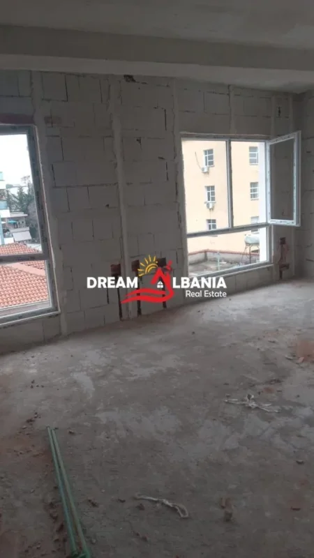 Tirane, shitet apartament 2+1 Kati 4, 91 m² 137.000 € (Oxhaku)