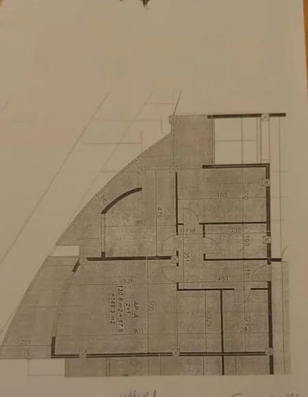 Tirane, shitet apartament 2+1 Kati 2, 148 m² 207.700 € (rr elbassanit)