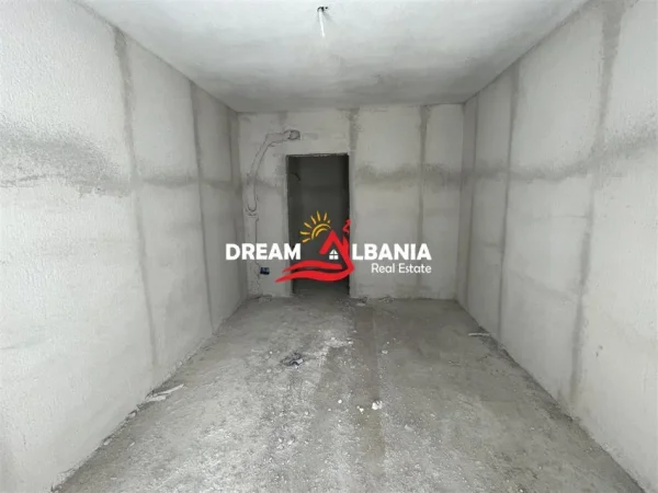 Tirane, shitet apartament 2+1 Kati 2, 94 m² 94.000 € (Univers City)