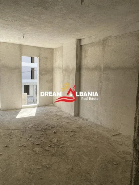 Tirane, shitet apartament 2+1 Kati 2, 94 m² 94.000 € (Univers City)