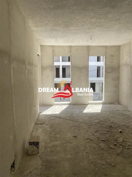 Tirane, shitet apartament 2+1 Kati 2, 94 m² 94.000 € (Univers City)