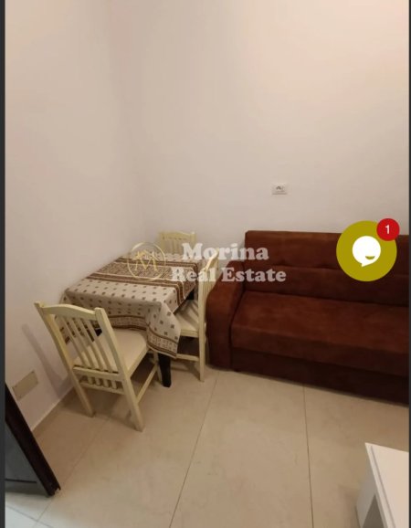 Tirane, jepet me qera shtepi 1+1 Kati 1, 50 m² 400 € (Selvia)