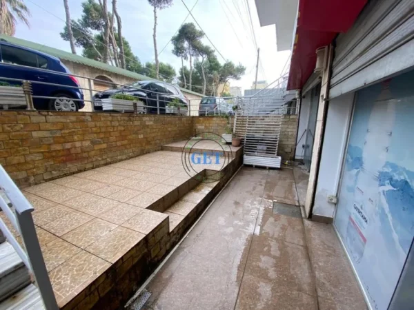Durres, jepet me qera dyqan Kati 0, 120 m² 120 € (Ne Plazh, Durres.)