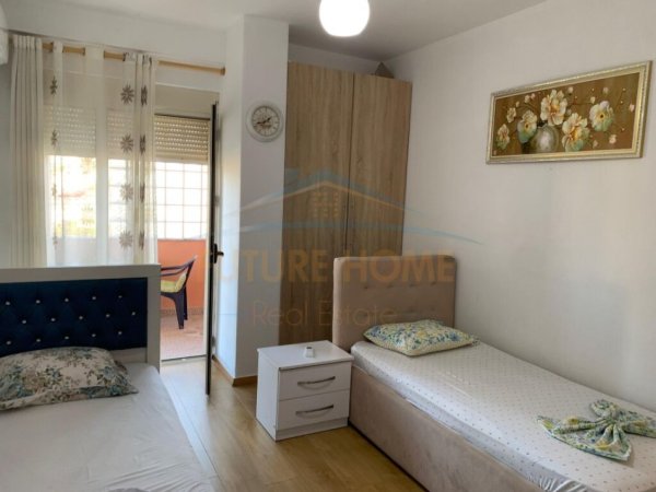 Durres, shitet apartament 2+1+Ballkon Kati 4, 96 m² 100.000 € (plepa)