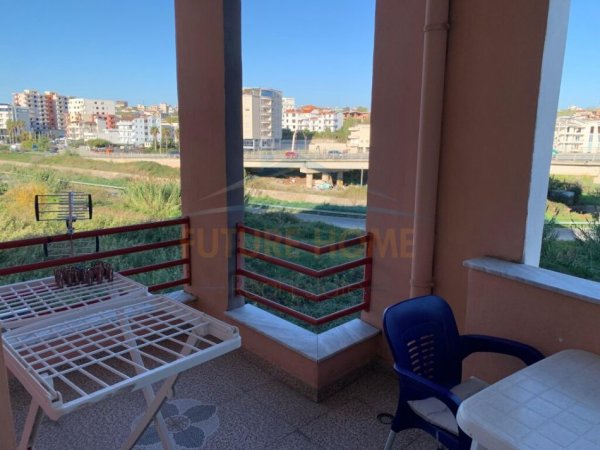 Durres, shitet apartament 2+1+Ballkon Kati 4, 96 m² 100.000 € (plepa)