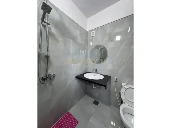 Tirane, jap me qera apartament 1+1 Kati 0, 60 m² 400 € (astiri)