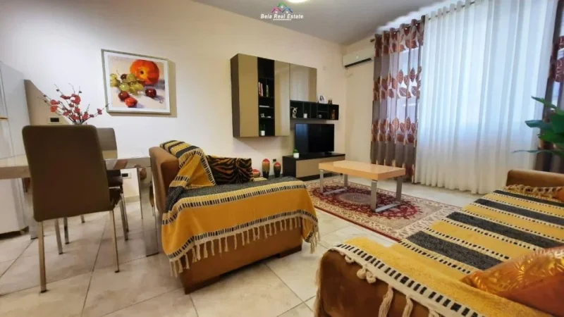Tirane, jepet me qera apartament 1+1+Ballkon Kati 2, 75 m² 600 € (Kopshti Botanik dhe Zoologjik)