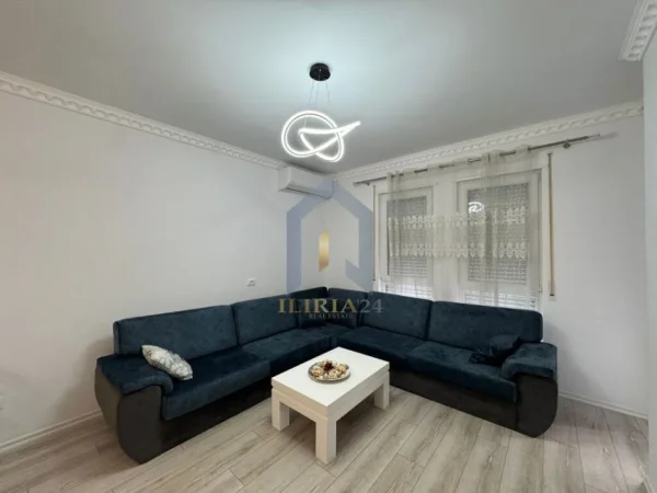 Tirane, jap me qera apartament 2+1+Ballkon Kati 6, 110 m² 650 € (5 Maj)