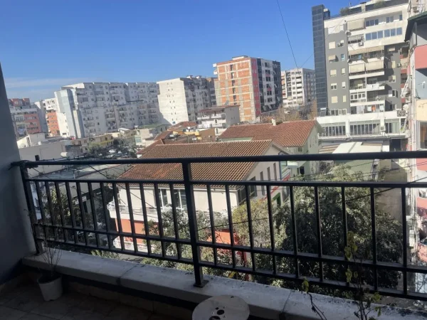 Tirane, shes apartament 1+1 ne Astir prane Rrethit 94900€ (Rruga Aleksandri i Madh)