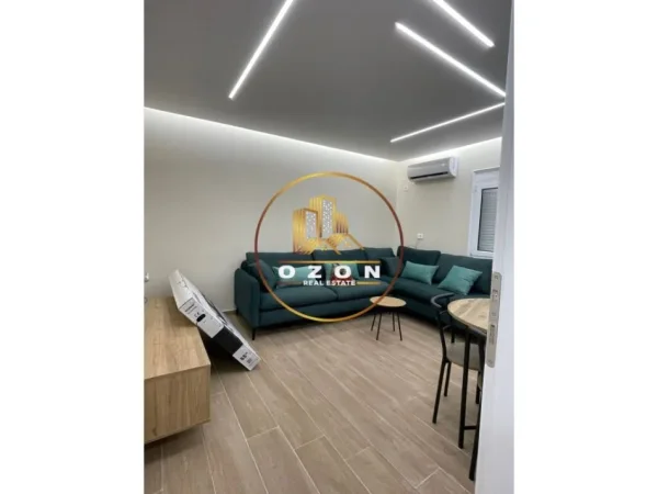 Tirane, jepet me qera apartament 2+1 Kati 4, 90 m² 600 € 