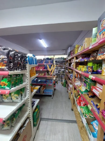 Tirane, jepet me qera ambjent biznesi Kati 0, 180 m² 1.500 € (YZBERISHT)