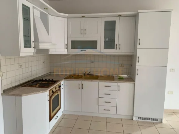 Durres, shitet apartament 2+1 Kati 7, 90 m² 116.000 € (Muzeumi Durres)