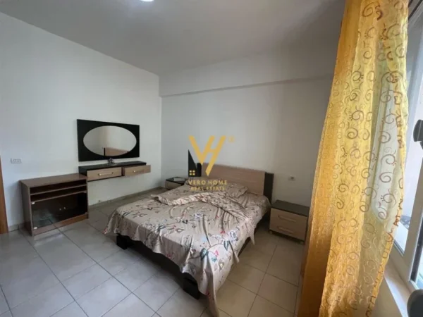 Vlore, shitet apartament 1+1+Ballkon Kati 3, 84 m² 83.000 € (ORIKUM)