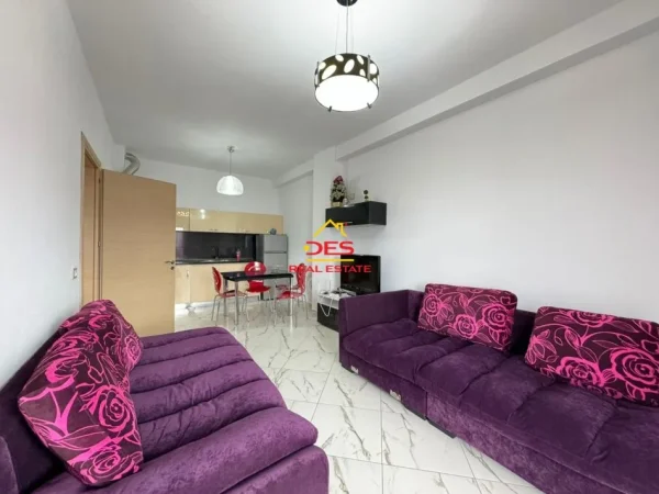 Vlore, shitet apartament 1+1+Ballkon Kati 4, 74 m² 185.000 € (Rruga Aleksanër Moisiu)
