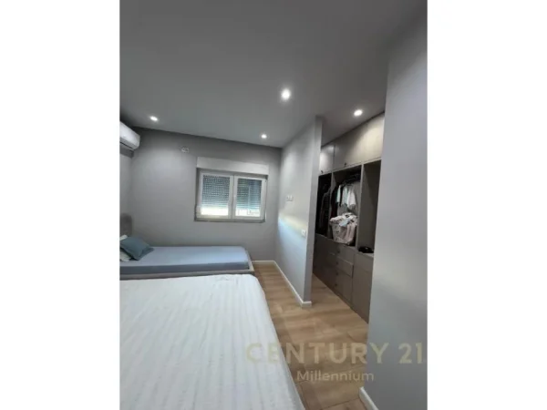 Tirane, shitet 1+1 Kati 4, 74 m² 135.000 € (osman jonuzi)