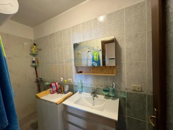 Durres, shitet apartament 1+1+Ballkon Kati 3, 86 m² 79.000 € (Plazh Iliria)