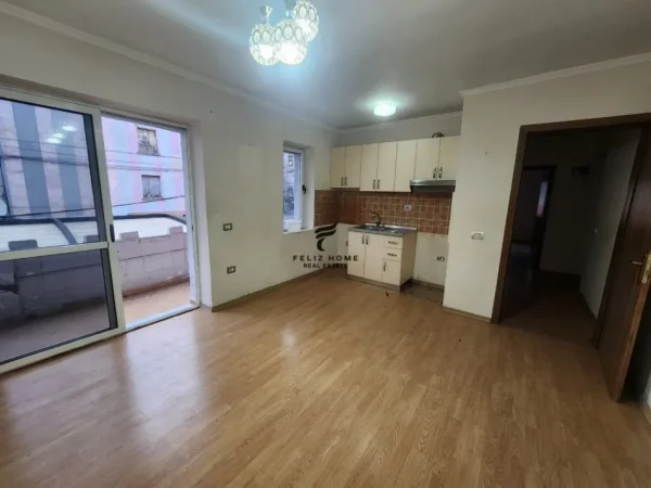 Tirane, shitet apartament 1+1 Kati 2, 58 m² 120.500 € (RRUGA BARDHYL)
