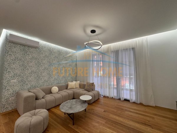 Tirane, jepet me qera apartament 2+1+Ballkon+ Post Parkimi,  Kati 7, 114 m² 1.500 € (Kompleksi Deliorgji)