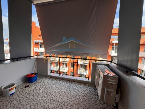 Tirane, jepet me qera apartament 2+1+Ballkon+ Post Parkimi,  Kati 7, 114 m² 1.500 € (Kompleksi Deliorgji)