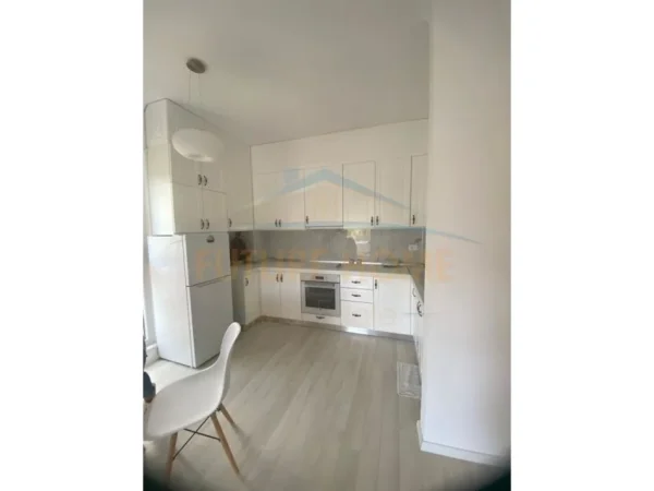 Durres, jepet me qera apartament 1+1 Kati 2, 66 m² 1.500 € (Gjiri i Lalezit, Durres)