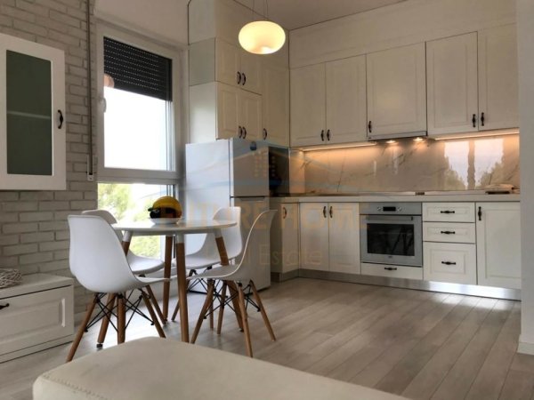 Durres, jepet me qera apartament 1+1 Kati 2, 66 m² 1.500 € (Gjiri i Lalezit, Durres)