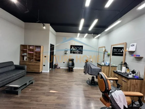 Tirane, shitet dyqan Kati 0, 36 m² 73.000 € (DON BOSKO)