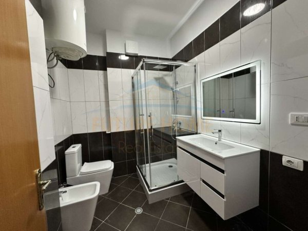 Tirane, shitet apartament 2+1 Kati 3, 95 m² 138000 € (YZBERISHT)