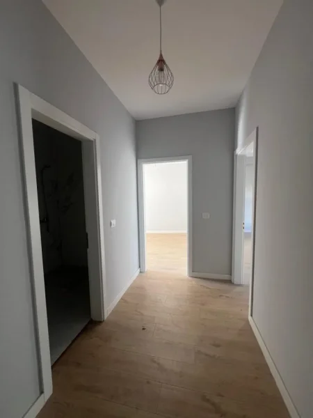 shitet , 83 m² 175.000 €