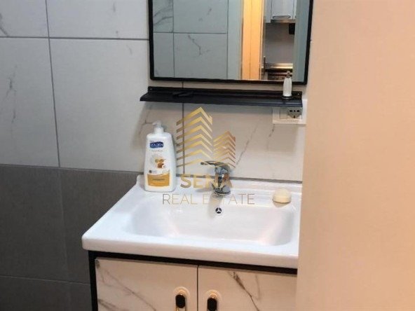 Tirane, jepet me qera apartament 1+1 Kati 3, 62 m² 350 € (Fresku)