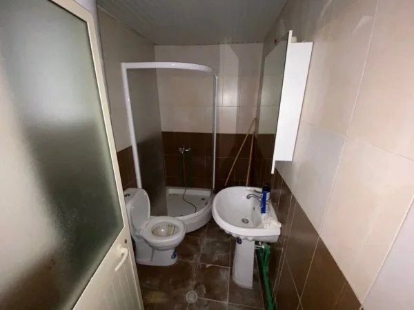 Durres, shitet apartament 2+1+Ballkon Kati 3, 73 m² 74.000 € (Qerret)