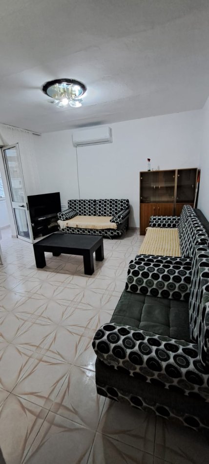 Tirane, jepet me qera apartament 2+1 Kati 5, 85 m² 400 € (Ali Demi)