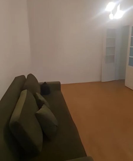 Tirane, jepet me qera zyre Kati 3, 80 m² 550 € (Sheshi Wilson)