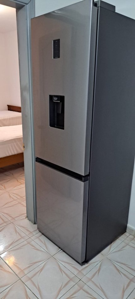 Tirane, jepet me qera apartament 2+1 Kati 5, 85 m² 400 € (Ali Demi)
