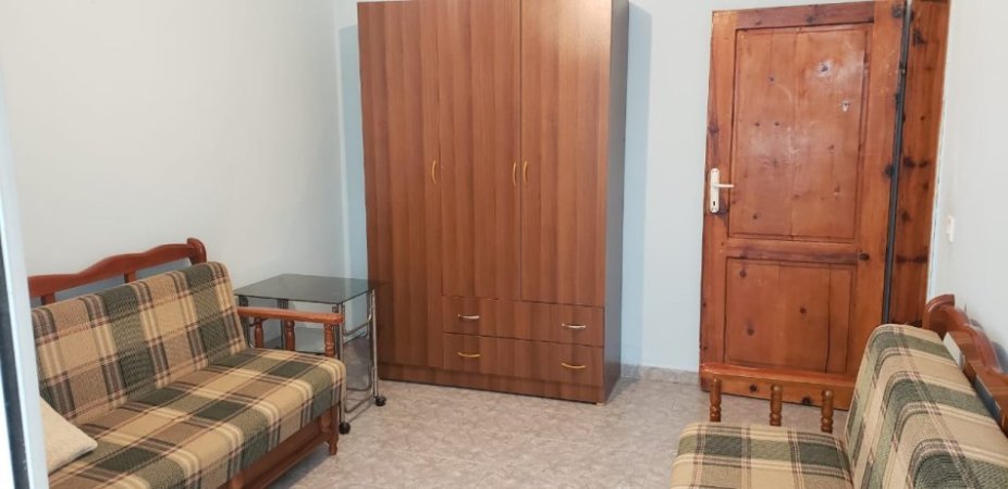 Tirane, jepet me qera apartament 2+1 Kati 3, 86 m² 400 € (Ali Dem,prane shkolles Kushtrimi i Lirise)