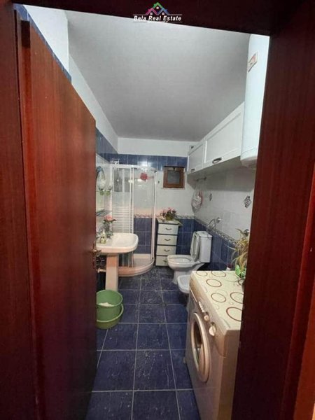 Tirane, jepet me qera apartament 2+1 Kati 3, 93 m² 500 € (rruga bardhyl)