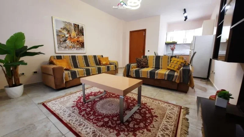 Tirane, jepet me qera apartament 1+1+Ballkon Kati 2, 75 m² 600 € ( Kopshti Zoologjik/Botanik )