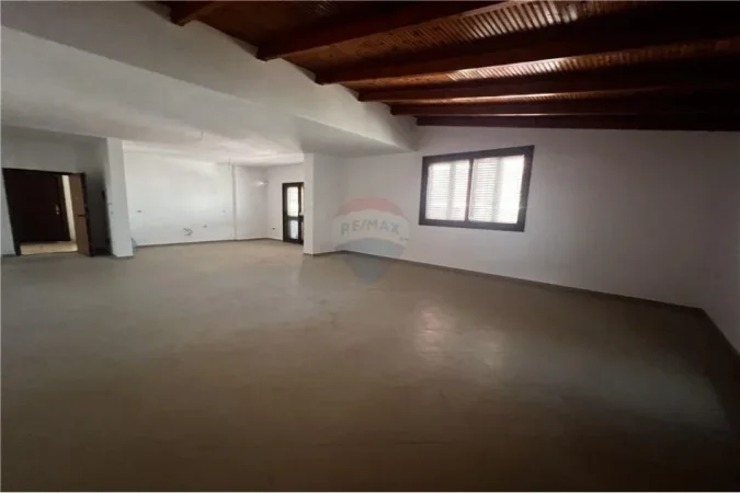 Vlore, shitet apartament+verande | Penthouse 3+1+Aneks+Ballkon Kati 9, 247 m² 209.950 € (Albano&amp;Romina)