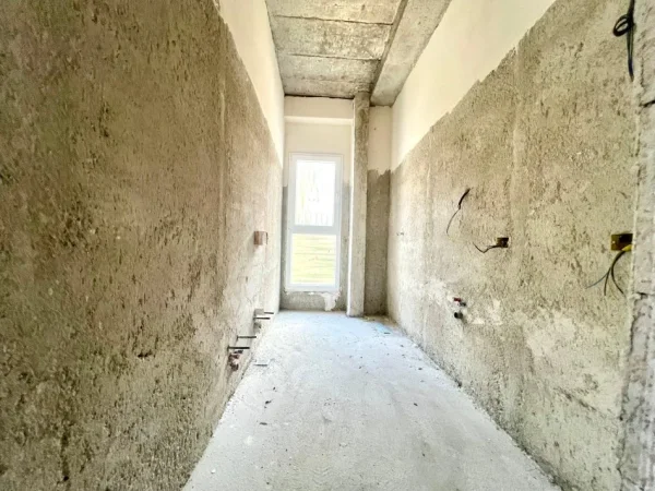 Vlore, shitet apartament 1+1+Ballkon Kati 3, 67 m² (Lungomare)