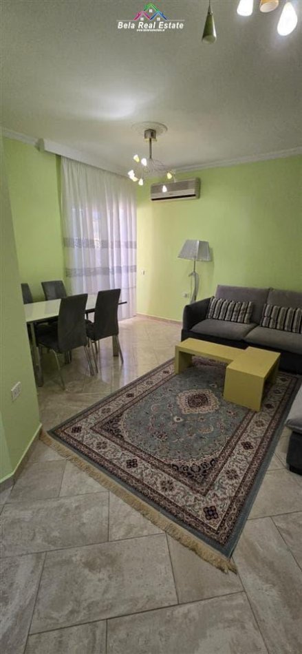 Tirane, jepet me qera apartament 1+1+Ballkon , 65 m² 600 € (rruga e durresit)