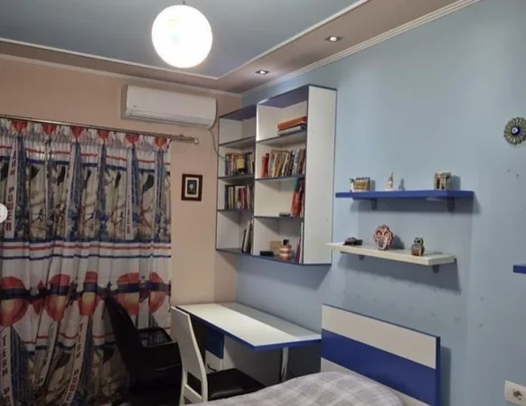 Tirane, jepet me qera apartament 1+1+Ballkon Kati 4, 70 m² 500 € (Rruga Elbasanit)