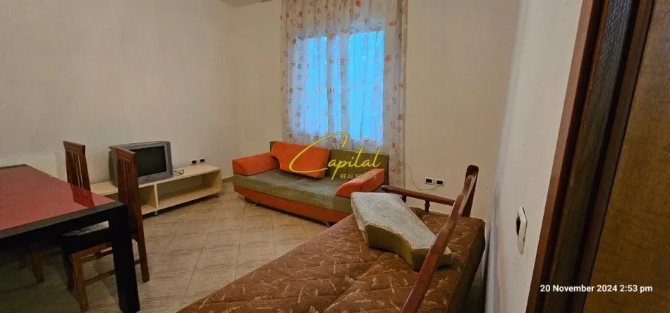 Tirane, jepet me qera shtepi 2+1 Kati 3, 119 m² 500 € (PALLATI ME SHIGJETA)